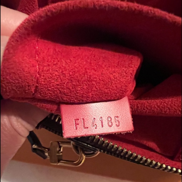 SOLD**❤️Louis Vuitton Diamer Ebene Caissa PM - Picture 16 of 16